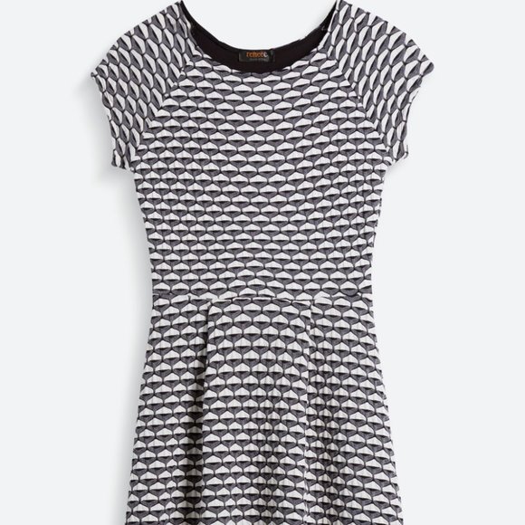 Renee C Textured Knit Dress - Picture 1 of 2